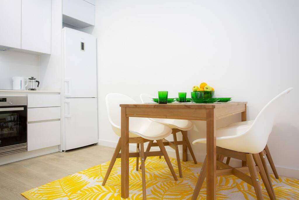 Elegante Apartamento Cerca De La Playa Apartment Valencia Exterior photo